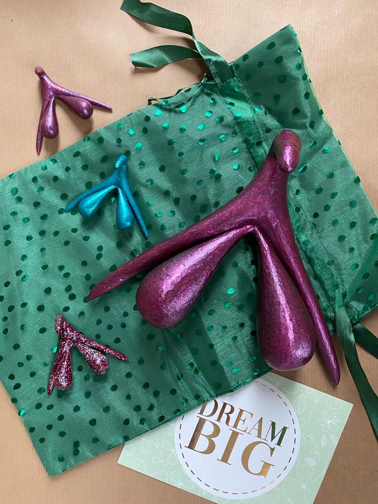 Lancement de la box créative féministe et l'histoire du Clito de Noël - Ciloubinews 7 Sans titre