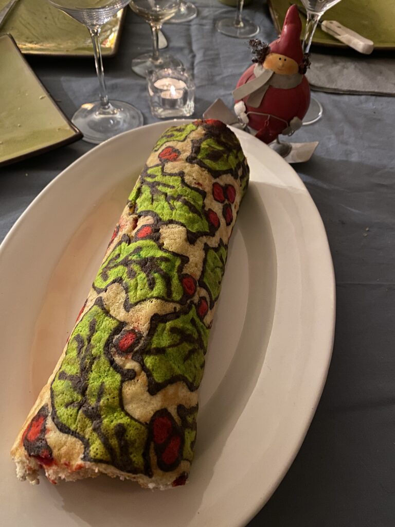 Comment décorer un super gâteau roulé facilement 11 gâteau roulé décoré de noël