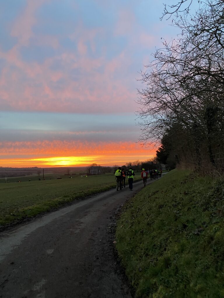 Marcher 56 kilomètres pour relier Bourges à Sancerre 11 marche de nuit de 56km bourges sancerre