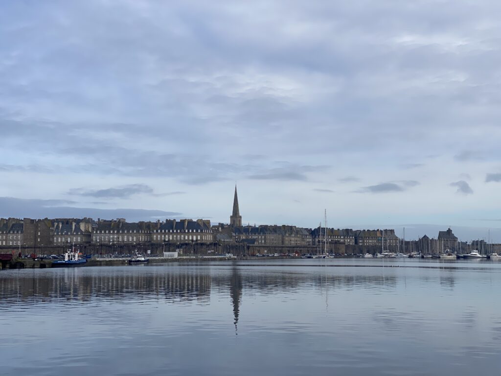 visiter saint-malo en famille ou en solo