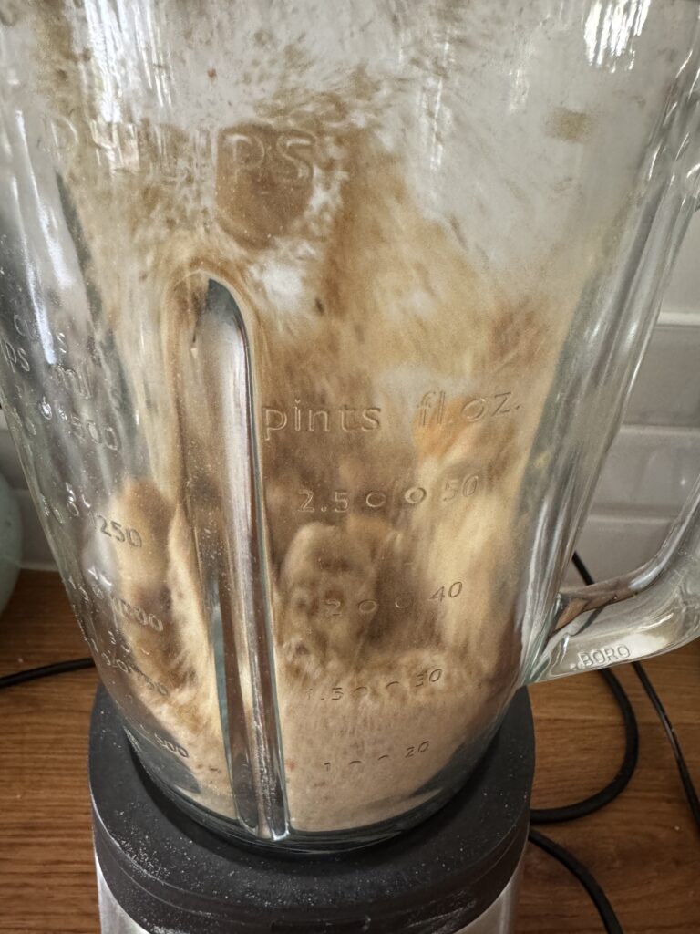 mixer du pain dur pour remplacer la farine dans les recettes