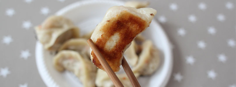 Faire des jiaozi chinois (gyoza japonais)